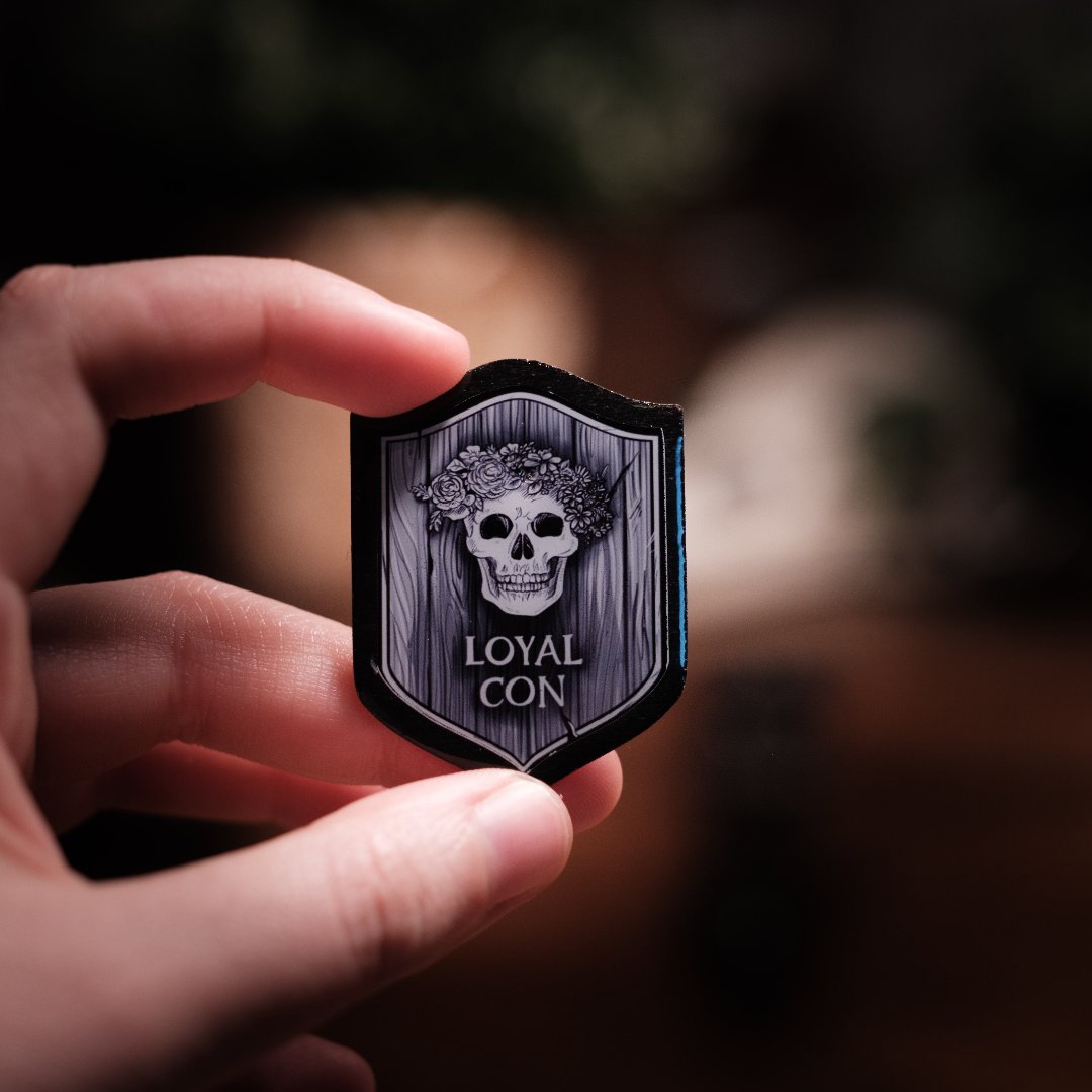 Pins/Magnet "Loyal con" fait main